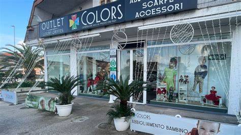 Catalogo Colors Outlet con brand moda bambino