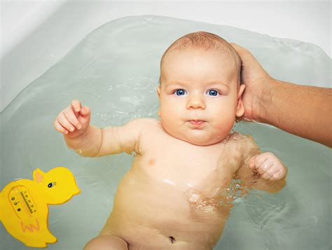 temperatura acqua bagnetto neonato