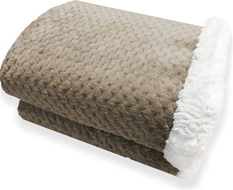 plaid pile sherpa confronto texture