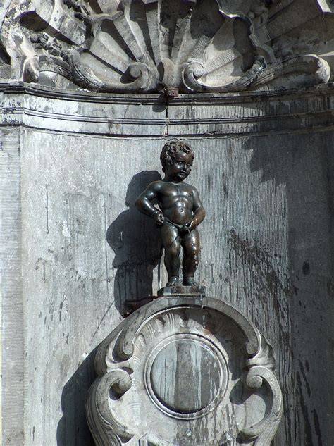 Manneken Pis e Grand Place: simbolo di Bruxelles